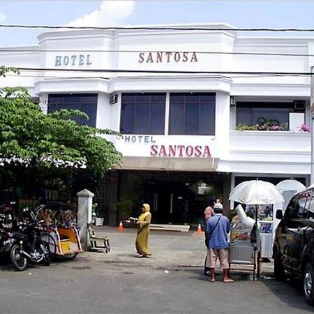 Hotel Santosa Malang Buitenkant foto